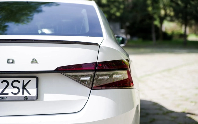Skoda Superb cena 108499 przebieg: 129000, rok produkcji 2019 z Karlino małe 407